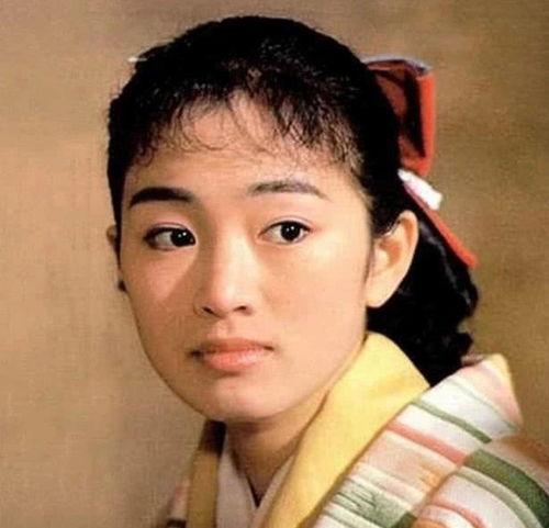 沙玉华年轻时照片,从青涩照片看一代影后风采